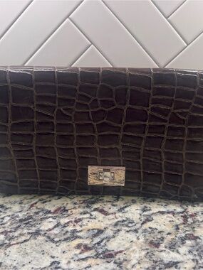 New with tags Women’s Dark Brown Croc-Embossed Clutch with Turn-Lock